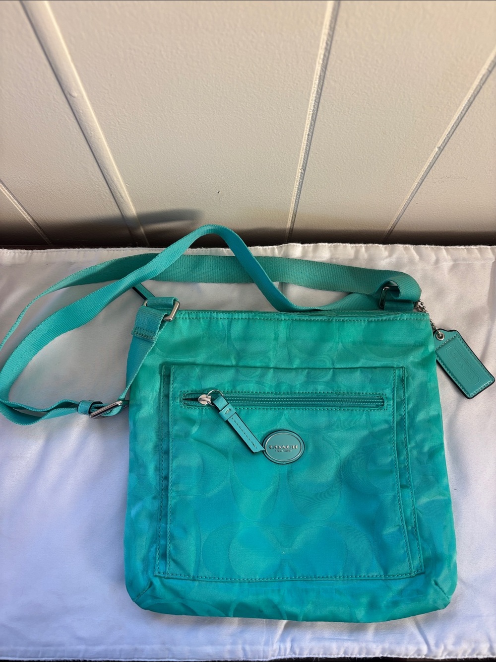 VGUC Coach Getaway Signature Nylon File Bag Crossbody Teal Aqua